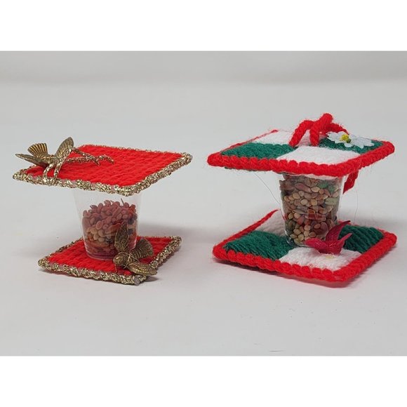 Vintage Handmade‎ Christmas Ornament Crocheted Plastic Bird Feeder - Picture 1 of 7